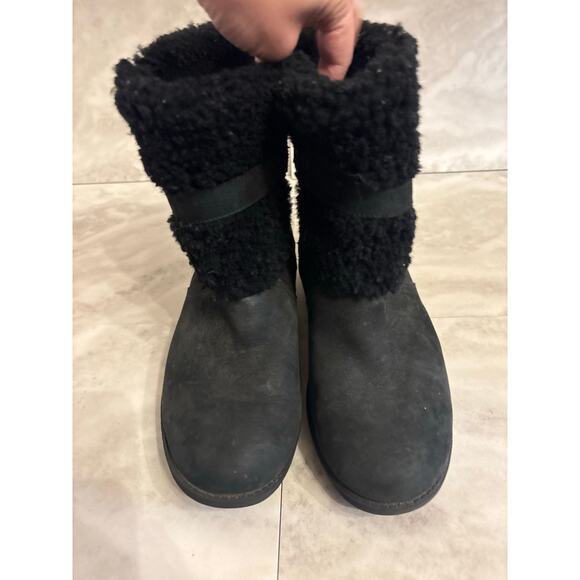 UGG Australia Womens Blayre II Black Leather Shearling Buckle Ankle Boot 8 - Picture 2 of 8